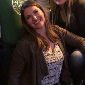 Meet your Posher, Kelly